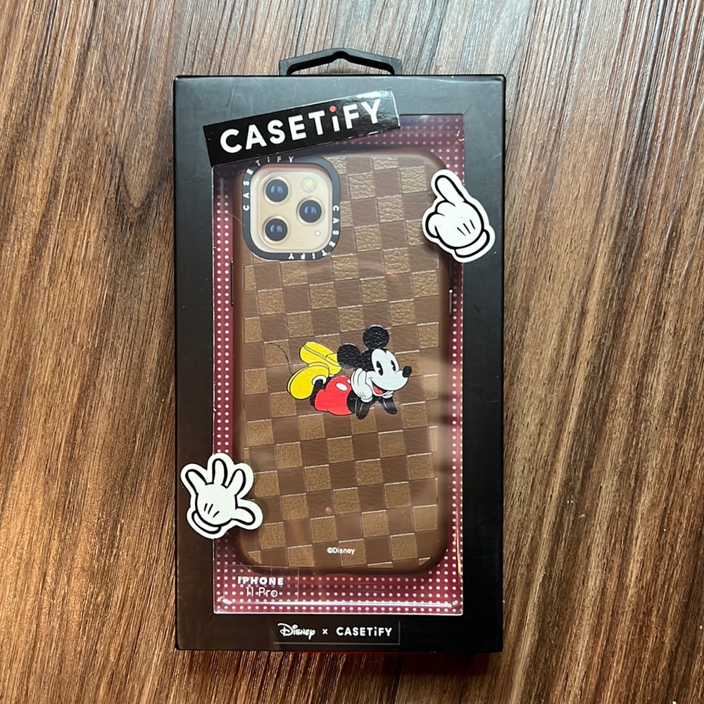BNIB iPhone 11 Pro Disney Mickey Mouse casetify case